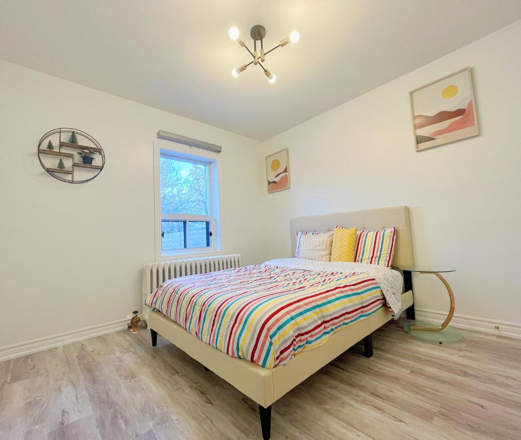 2B With Parking, 10Km To Toronto Downtown Hotel Luaran gambar